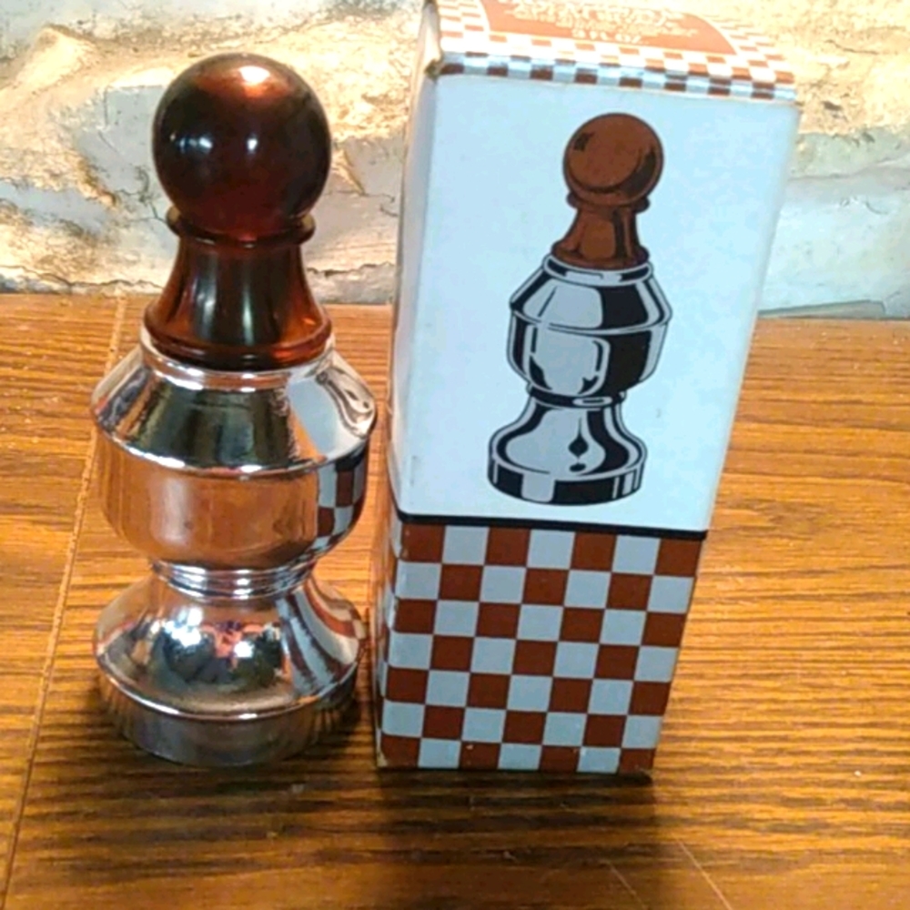 the pawn 2 chess piece aftershave